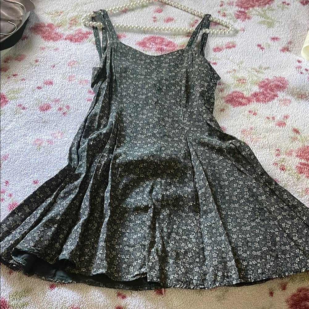 90s Floral Print Dress with Ruffle Hem